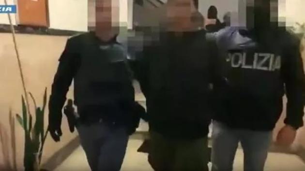Genova, indagati i maestri spirituali dell'operaio terrorista di Allah, "gli hanno insegnato via del martirio"