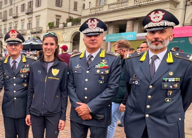 Sport. La Guardia di Finanza partecipa al Giro-E d’Italia