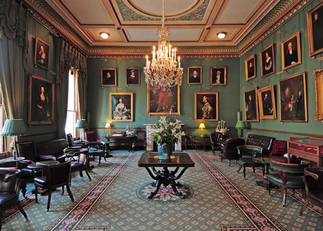 Garrick di Londra, il più famoso member club per soli uomini apre al gentil sesso