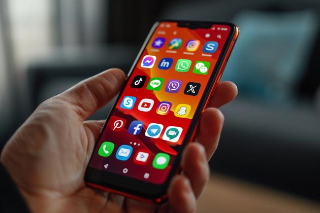 It Wallet, quando arriva? Da gennaio 2025 carta d'identità, tessera sanitaria e patente sullo smartphone