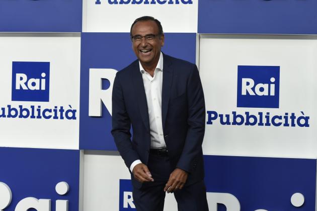 Sanremo, Carlo Conti conduttore e direttore artistico per i prossimi due anni, ritorno dopo triennio 2015-2017