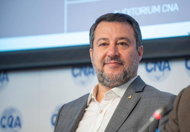 Decreto salva casa 2024, cosa prevede: sanatoria per piccole irregolarità nelle abitazioni, da verande a soppalchi e interni