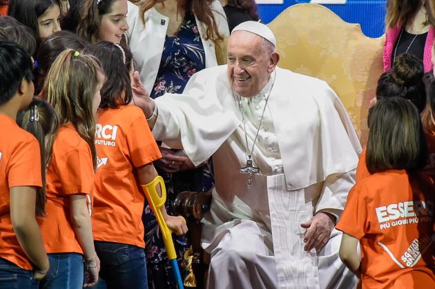 "C'è troppa frociaggine", la volgare e inqualificabile espressione di Papa Francesco indegna di un cristiano 