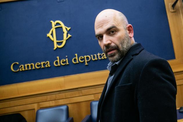 Il bardo cosmopolita Roberto Saviano escluso dalla fiera del libro di Francoforte: perché avrebbe dovuto essere invitato?