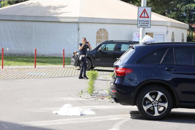 Brescia, bimba di 1 anno e mezzo morta investita da auto in retromarcia nel parcheggio dell’asilo, grave la nonna