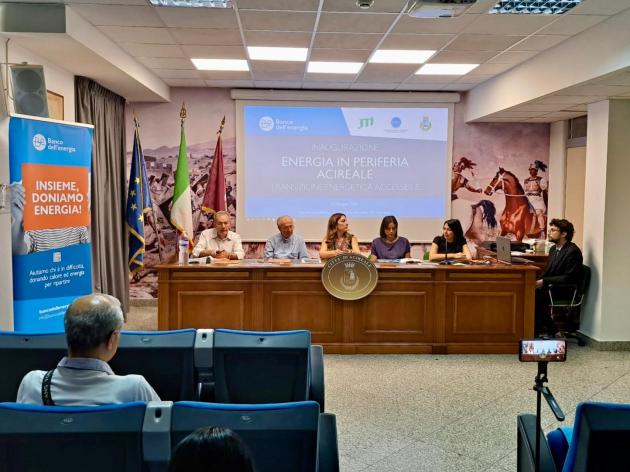 Jti Italia, al via l'iniziativa con Banco dell'Energia per contrastare la povertà energetica ad Acireale; sostenute 70 famiglie
