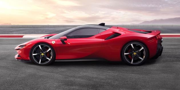 La prima Ferrari elettrica costerà 500 mila euro, mentre la casa di Maranello già prepara il secondo modello