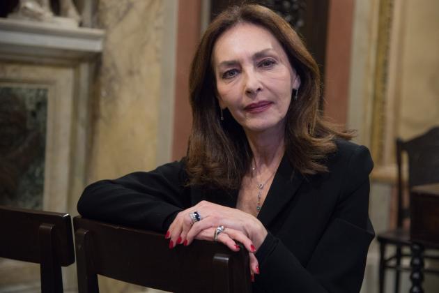 Addio a Maria Rosaria Omaggio, morta per un 'turbo cancro' l'attrice che interpretò Oriana Fallaci: aveva 67 anni