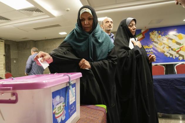 Elezioni Iran, sondaggi: riformista Pezeshkian in vantaggio su ultraconservatore Jalili (49,5%  vs 43,9%), oggi secondo turno di votazioni