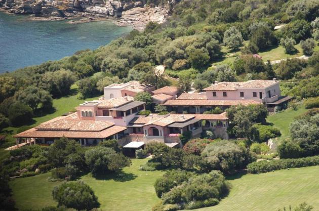Villa Certosa in vendita, il Four Seasons di Bill Gates interessato alla dimora estiva di Silvio Berlusconi