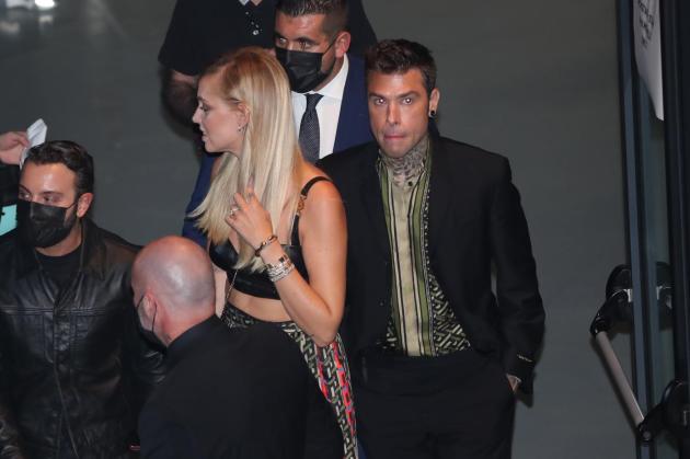 Fedez, "lite furibonda" con Chiara Ferragni durante il ricovero in ospedale: “Lei non è andata a trovarlo, hanno discusso al telefono”