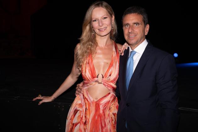 Il trionfo di Ludmilla Voronkina Bozzetti . Chi sono i due ragazzotti che circuiscono signore anziane? La cena a casa Bocelli da migliaia di euro