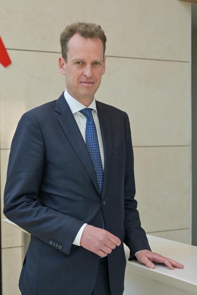 Banche, Bce stinge sulla governance; ambiti critici diversità cda (19% donne gestione organi direttivi banche) e indipendenza consiglieri 