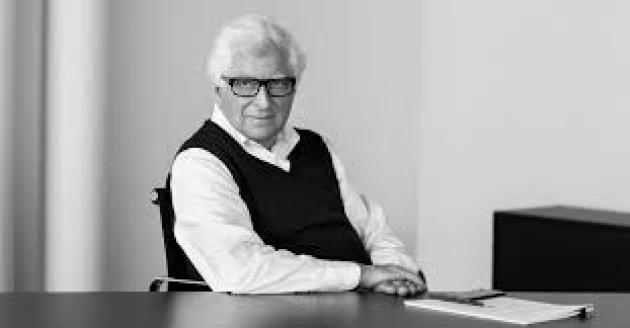 Prada, cresce l'utile semestrale a 383 mln (+1,3%), vendite retail a €2.263 mln (+18%);  Bertelli: "obiettivi raggiunti"