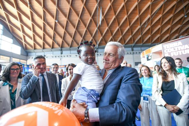 Ius scholae scontro maggioranza Tajani Foti Fdi programma governo Lega video Berlusconi