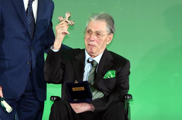 Addio a Umberto Bossi, morto il Senatur e fondatore della Lega: aveva 82 anni