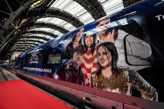 Trenitalia, al via partnership con X Factor 2024; presentato alla stazione di Milano Centrale il Frecciarossa dedicato