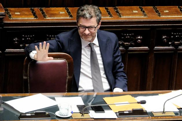Manovra 2025 piano Giorgetti famiglie tasse figli detrazioni due franchigie franchigia legge bilancio