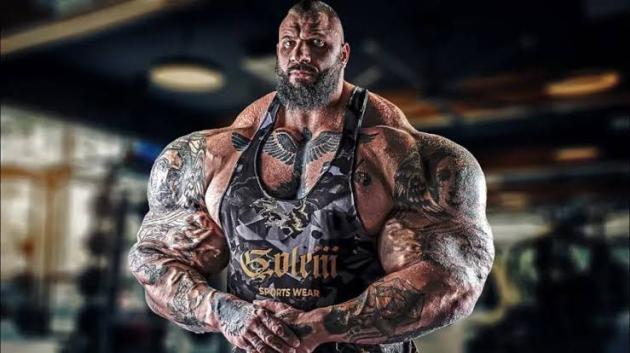 Illia Golem morto malore improvviso 36 anni bodybuilder bielorusso mostruoso mondo dieta 7 pasti 16500 calorie giorno