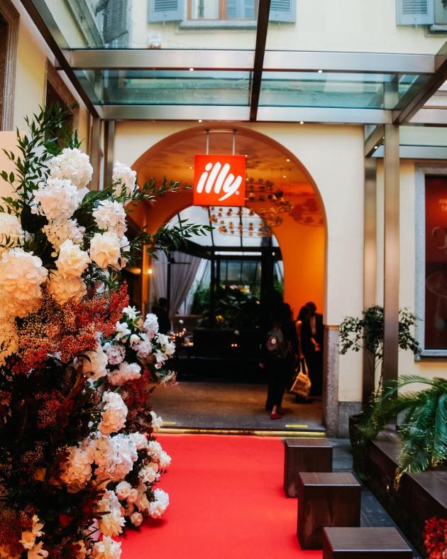 illycaffè, celebrato il secondo anniversario del suo flagship store in Monte Napoleone con un evento esclusivo 