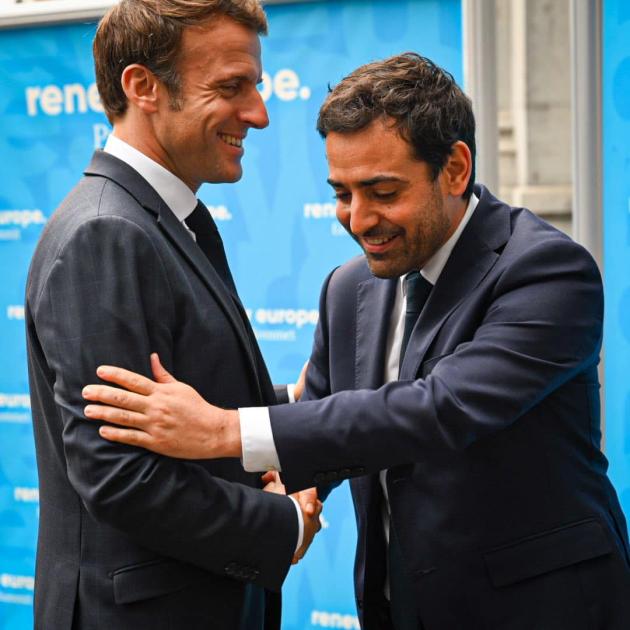 E.Macron a sx e S. Séjourné  a dx