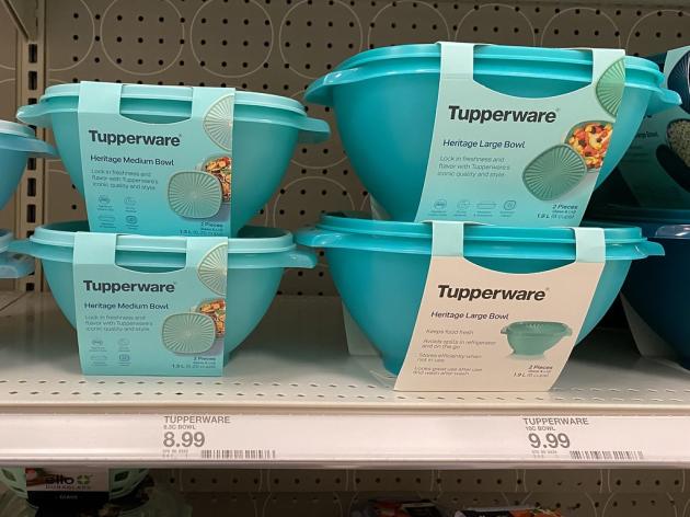 Tupperware fallita fallito procedura di fallimento passività  10 miliardi CEO Laurie Ann Goldman amministratrice presidente