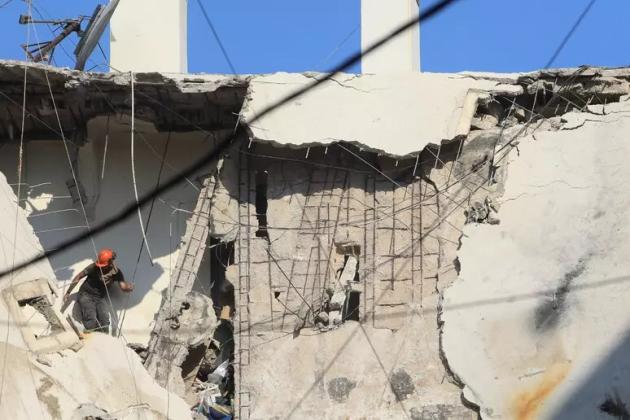 Gaza, 30 morti nei raid Idf a Jabalia, Onu: “Nella Striscia non entra cibo da oltre 10 giorni, ultime riserve rimaste”