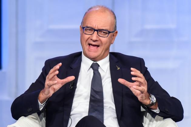 Valditara: "Ridicola la lettera della preside sul fascismo. In Italia non c'è alcuna deriva violenta"