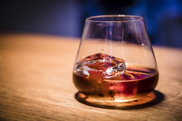 Tunisia, 007 italiani avvelenati con “liquore artigianale” durante una cena a Hammamet, un morto e 4 intossicati, l'ipotesi di cianuro 