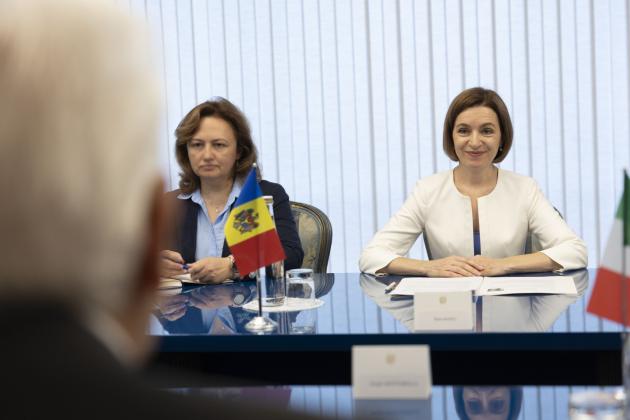 Moldavia, sì per il rotto della cuffia al referendum per entrare nell'Unione Europea, ma il no è molto alto
