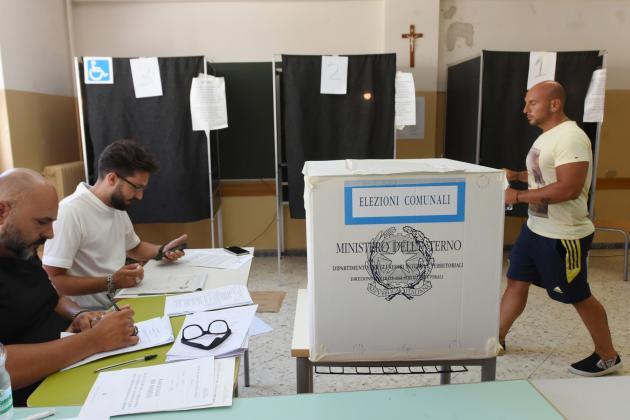 La partecipazione al voto è l’essenza della democrazia, ma il dissenso e lo scontento degli elettori sono palesi
