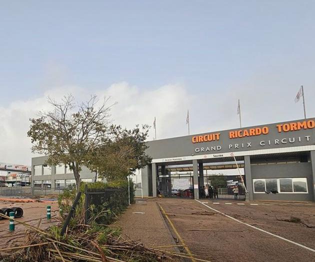 Gran Premio di Valencia annullato dopo il boicottaggio dei piloti, quasi 250 morti per l'alluvione, allerta meteo rossa a Huelva
