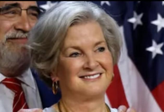 Susan Wiles, chi è il capo dello staff di Trump: prima donna a ricoprire il ruolo, "signora di ghiaccio", aiutò Reagan a vincere le elezioni