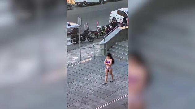 La donna iraniana in intimo e la propaganda occidentale