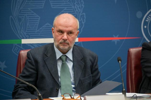 Schillaci al GdI: "Gismondo a capo Commissione tecnica Ministero Salute, far luce su vaccino Covid e reazioni avverse, ipotesi donazioni sangue tra non vaccinati? Mi informerò"
