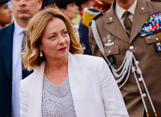 30 e lode alla politica estera di Giorgia Meloni: così gli araldi del liberal-atlantismo premiano la presidente del Consiglio 