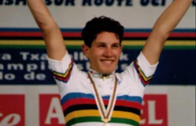 Ciclismo in lutto: muore in un tragico incidente a 45 anni Crescenzo D’Amore, ex promessa del ciclismo italiano