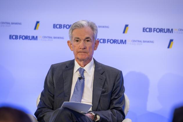 Usa, Jerome Powell (Fed): “Nuovo aumento dei tassi d’interesse, obiettivo inflazione al 2%”. La Federal Reserve come la Bce