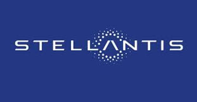 Stellantis, governo cede sull'automotive, Piano Italia con incentivi per €1,6 mld nel triennio 2025-27, dopo 1 mld del 2024, Urso: "Un successo"
