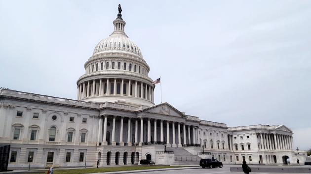 Usa, Congresso approva piano per evitare shutdown del governo federale, Trump esulta:  "Legge approvata all'insegna dell'America First"