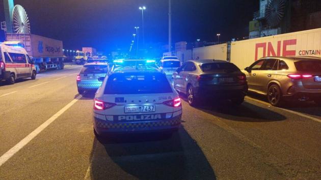 Genova, sequestrato il telefonino del portuale che ha investito il collega, indagini su presunte liti