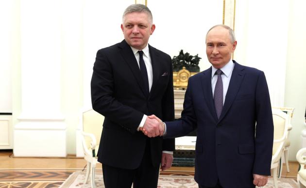 Ucraina, Putin apre a negoziati in Slovacchia dopo l'incontro con Fico: "Vogliamo chiudere la guerra, non congelarla"