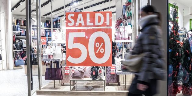 I saldi invernali partono in (quasi) tutta Italia sabato 4 gennaio
