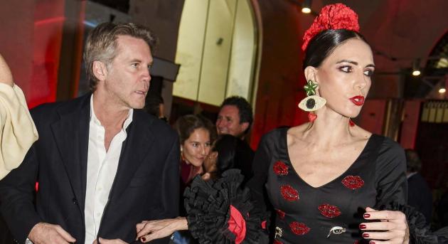 Emanuele Filiberto di Savoia e Adriana Abascal insieme alla sfilata di Rocío Peralta