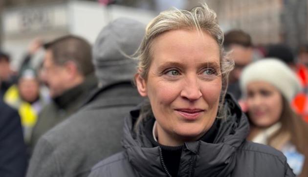 Elezioni Germania, ultradestra Afd nomina Weidel candidata cancelliera: “Frontiere blindate, riapriremo gasdotto Nord Stream”