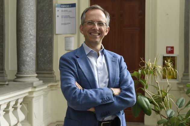 Ferrari chiude il 2025 con ricavi a &euro;7,146 mld (+7%), EBIT al 29,5%, utile netto &euro;1,6 mld e free cash flow industriale &euro;1,5 mld