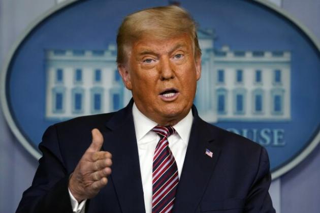 La guerra dei dazi è partita: la Francia sfida gli USA, mentre l’Italia pronta a mediare