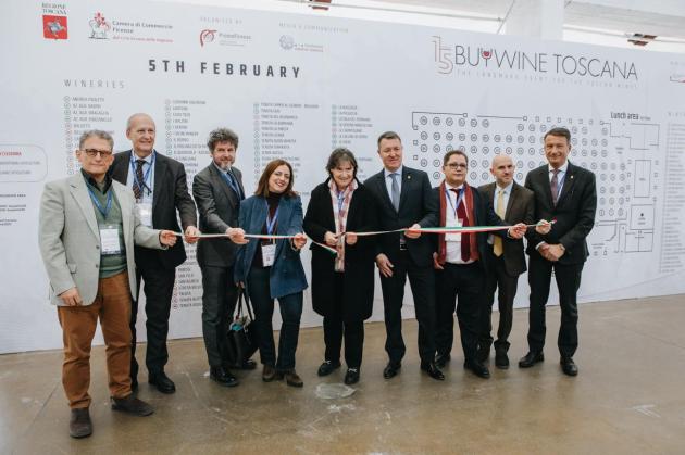 Buyer da tutto il mondo Lucca Polo Fiere per Buywine