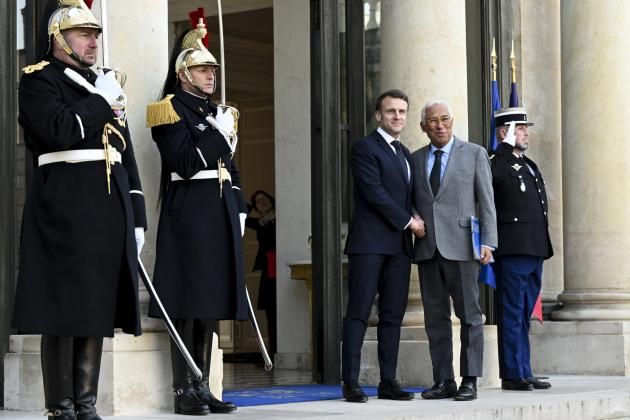 Vertice europeo a Parigi sull'Ucraina, sì ad aumento spese militari ma spaccatura su invio di truppe a Kiev: Uk, Francia e Svezia a favore