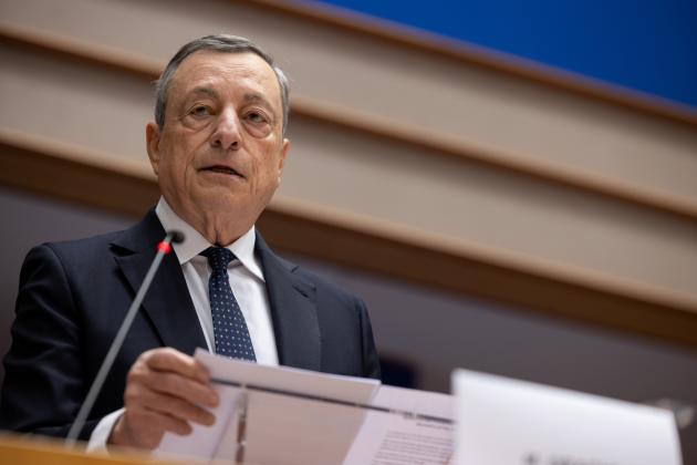 Ucraina, le frasi più surreali di Draghi, da "Kiev ha un vantaggio sul campo" a "l'economia russa si contrarrà del 10%", per non dimenticare